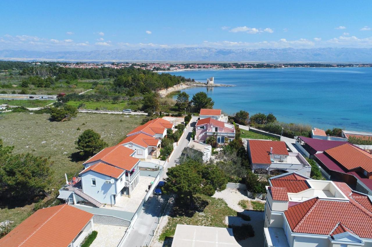 ויר Apartmani Nella מראה חיצוני תמונה